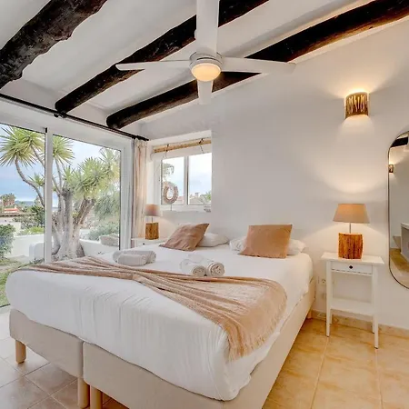 Charming With Private And Heated Pool וילה אדחה