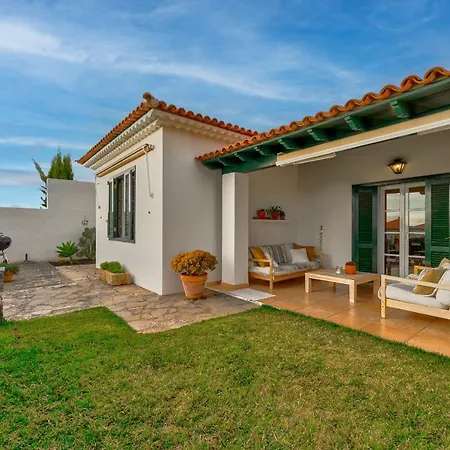 Charming With Private And Heated Pool וילה *