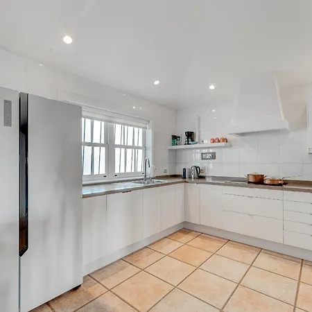 וילה Charming With Private And Heated Pool *