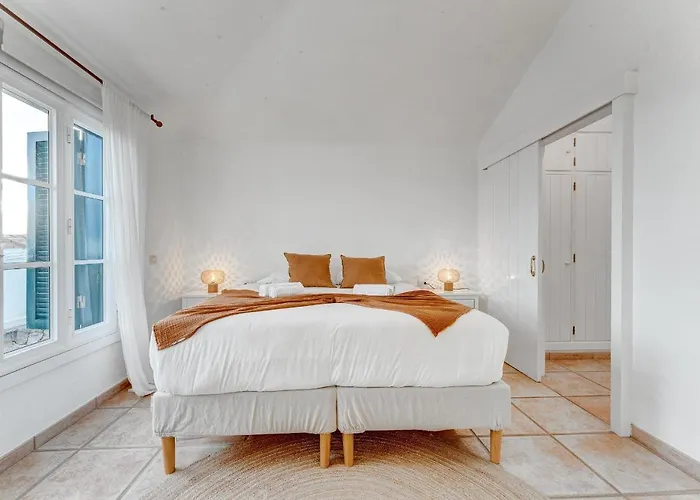 빌라 Charming With Private And Heated Pool *