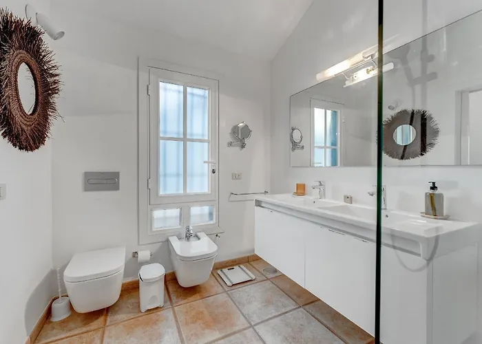 Charming With Private And Heated Pool Villa *