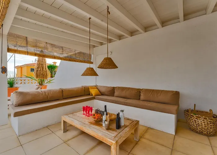 Charming With Private And Heated Pool *