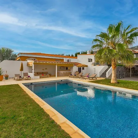 Charming With Private And Heated Pool Villa *